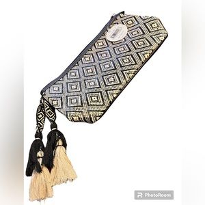 NEW Altar’d State travel/cosmetic bag/tote black and cream, zipper with tassels